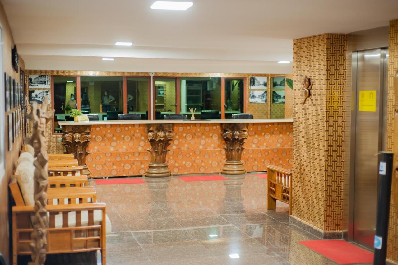 Hotel Le Pousse Pousse Antananarivo Exterior photo
